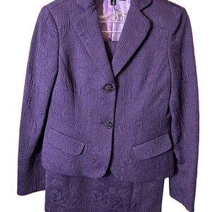 BRAND NEW!! 2PC Nipon Boutique Purple Textured Suit with Purple Gemstone Buttons